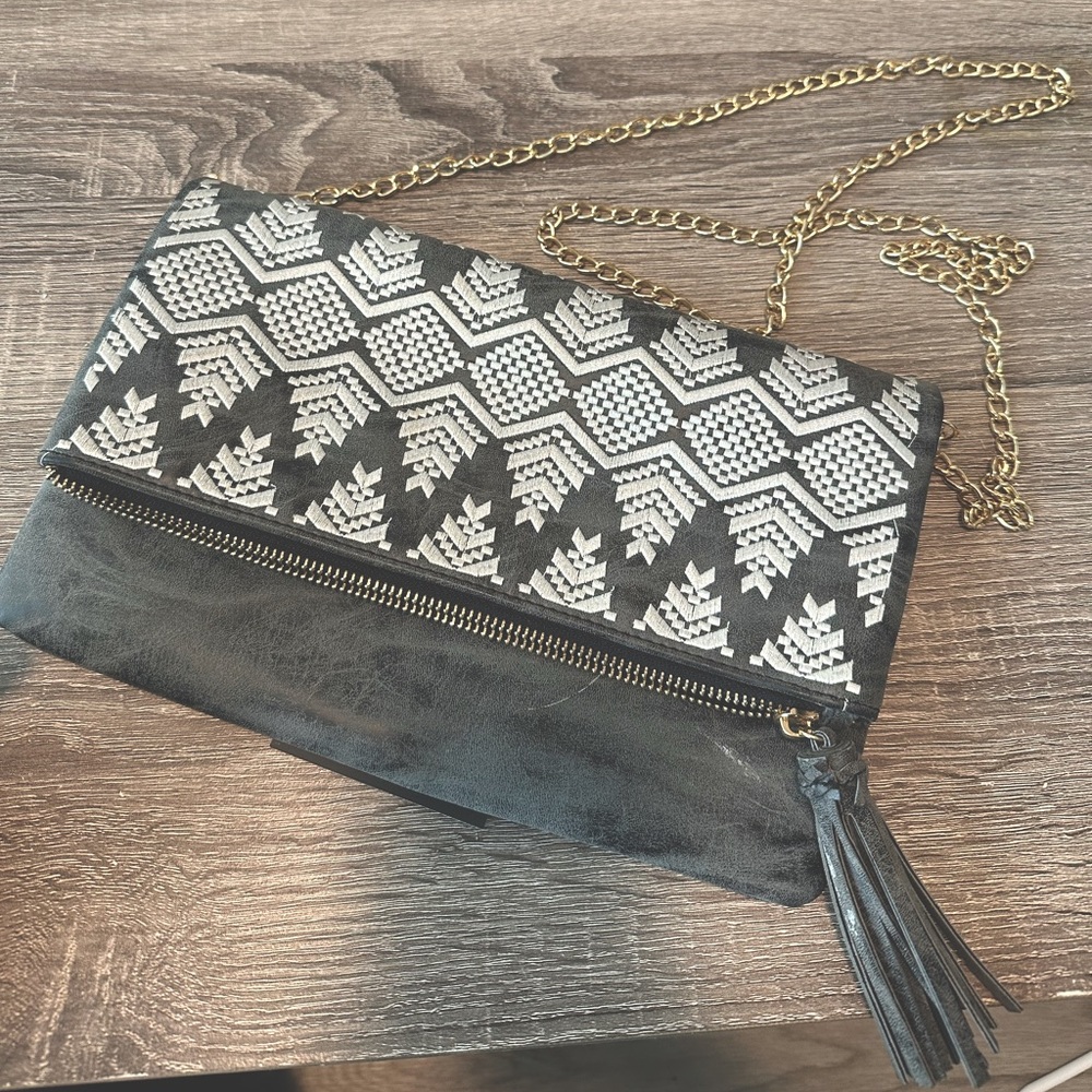 Tribal print Francesca’s purse